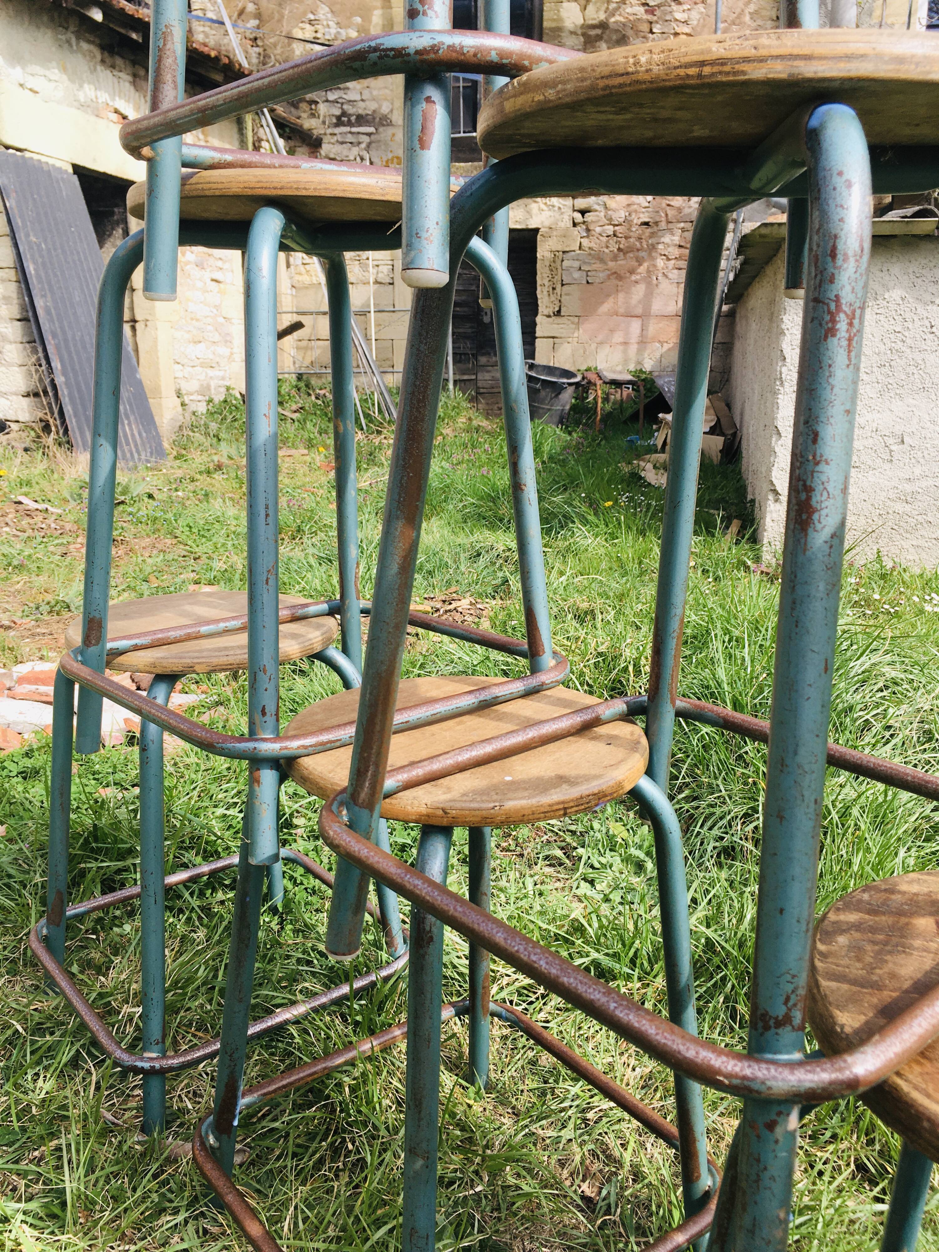 Set of 9 green / blue chains industrial stool years '50s including 8 low and a top