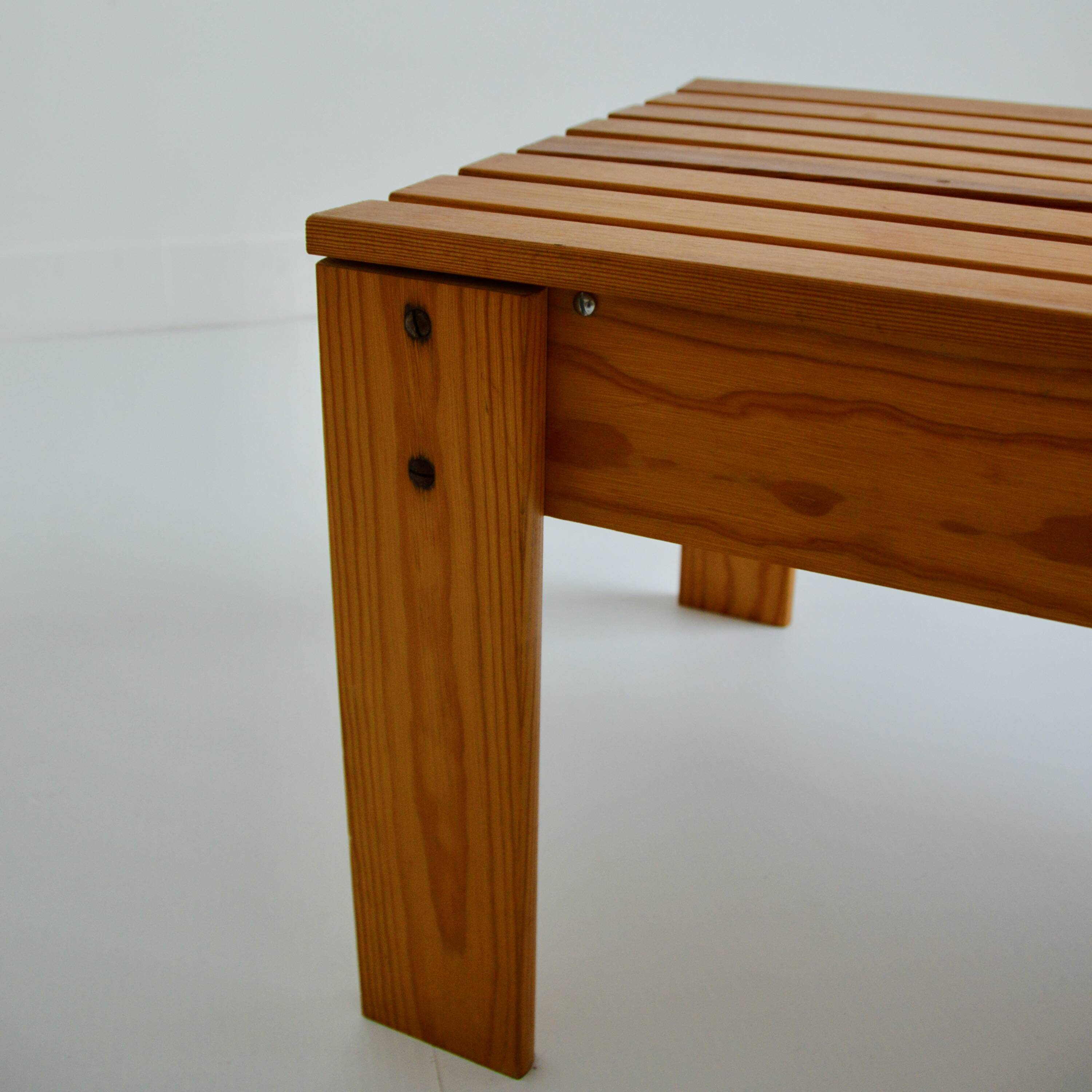 Vintage Brutalist coffee table/newspaper rack, 1960s/1970s