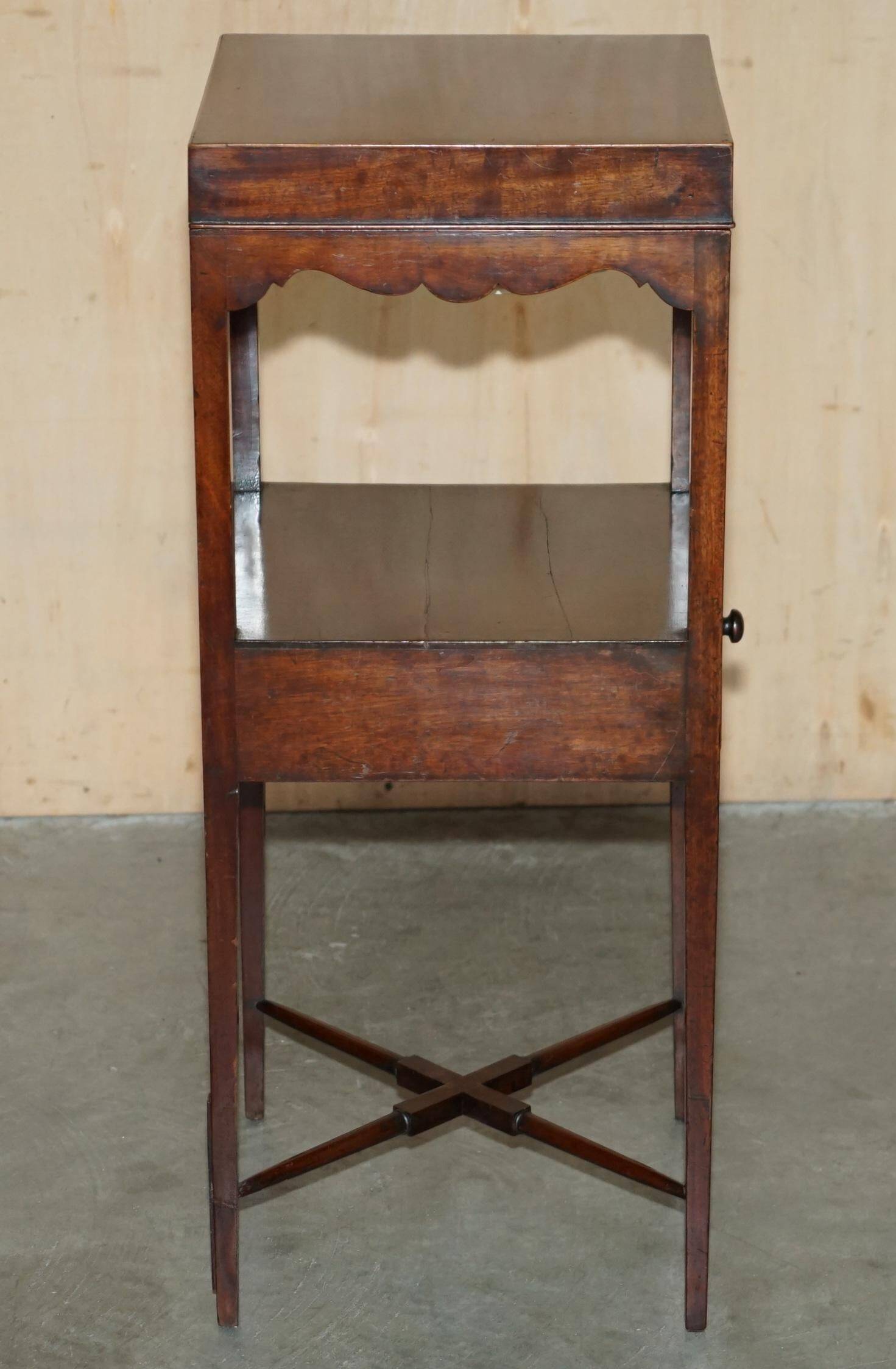 Georgian hardwood washstand with J & MP Bell ceramic bowl.