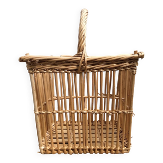 Rattan bottle holder