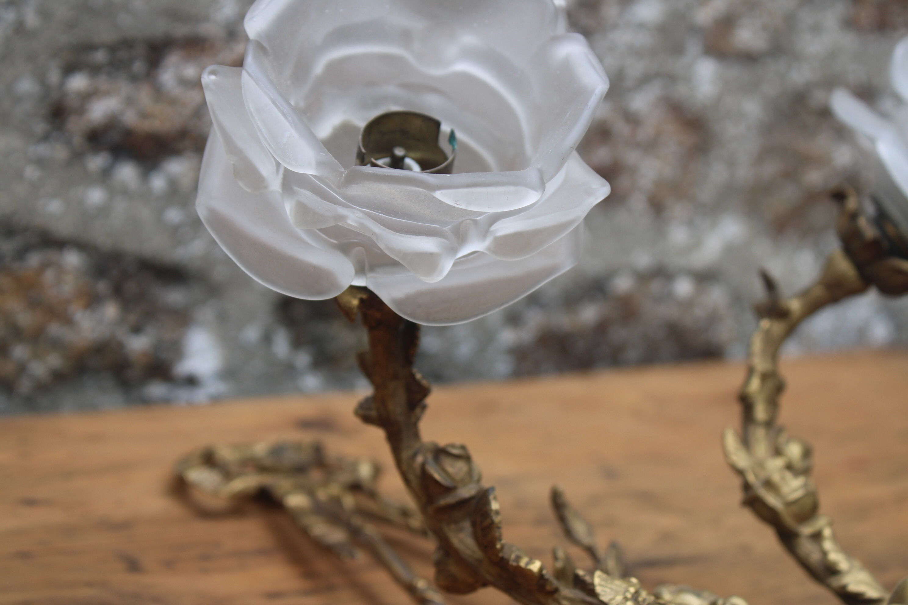 Wall lamp in bronze cherub