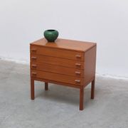 Commode suédoise en teck avec poignées en métal, années 1970