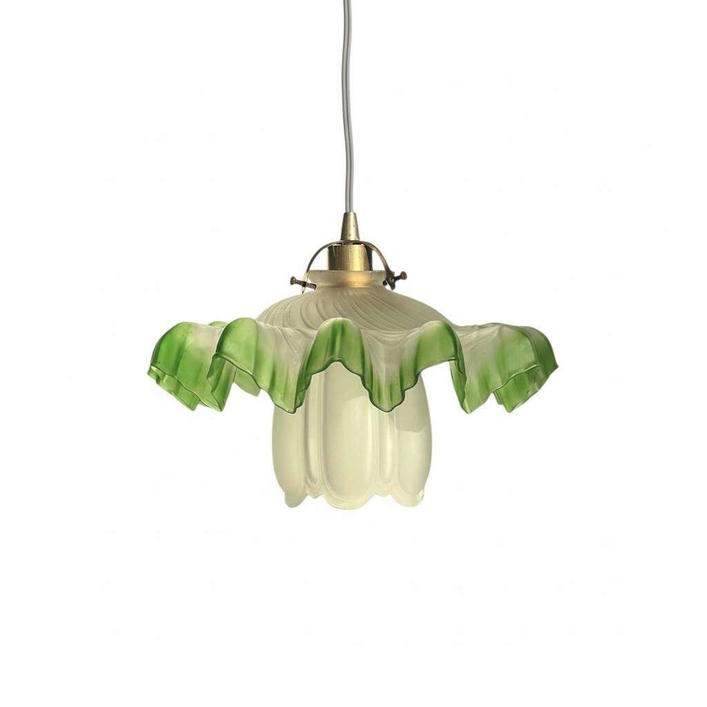 Opaline pleated suspension and tulip with Art Deco floral patterns.