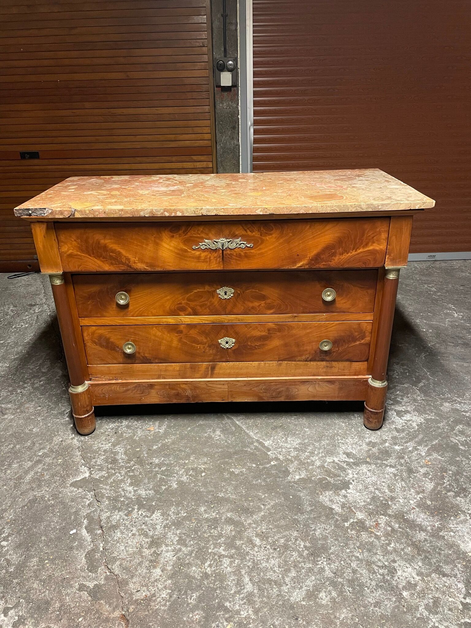 Commode empire mahogany blond