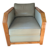 Fauteuil vintage Hugues Chevalier Paris — Cuir vert amande & Bois