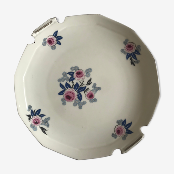 Plat en porcelaine