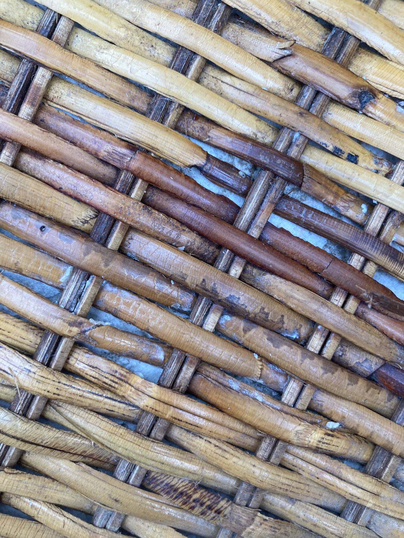 Vintage rattan chiffonier