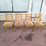 Set of 4 Scandinavian chairs in wood and fabric.