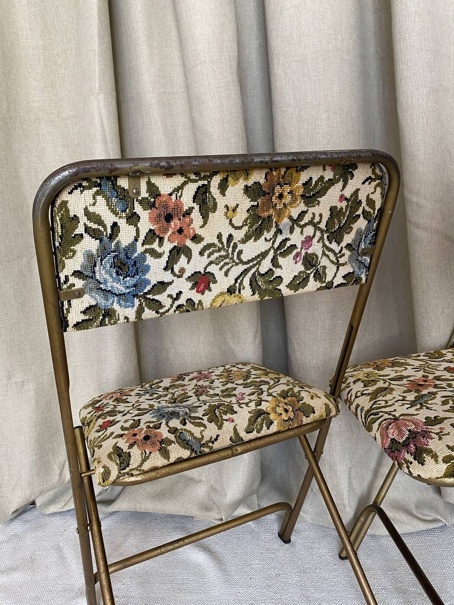 Lafuma folding chairs "Chantazur" floral upholstery from the 1960s.