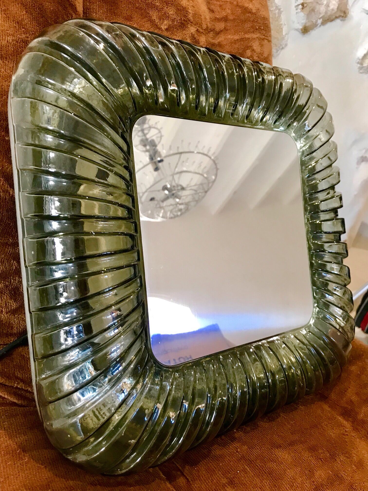 Miroir avec lampe en verre des années 1960