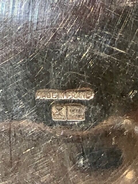 Silver metal champagne bucket