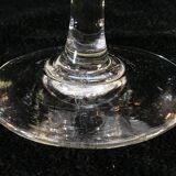 9 coupes à champagne en verre soufflé et gravé