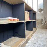 Double-sided counter with XL oak compartments