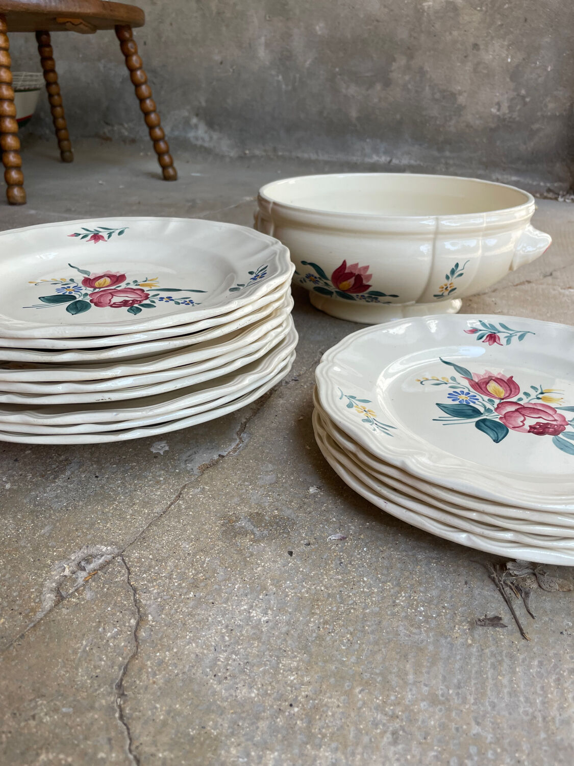 9 plates Sarreguemines