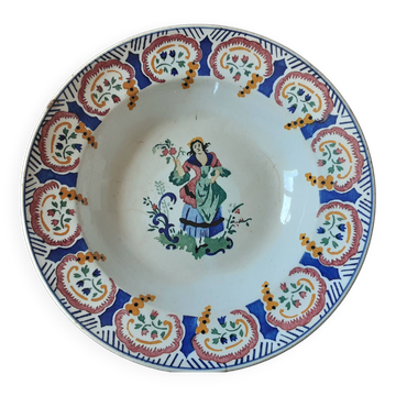 Gien opaque porcelain round dish