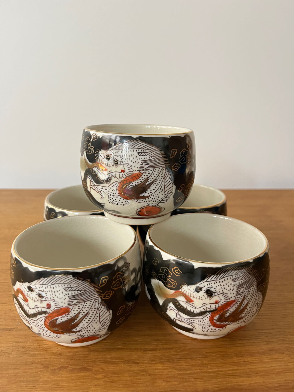 Set of 5 Asian "Dragon" tea cups