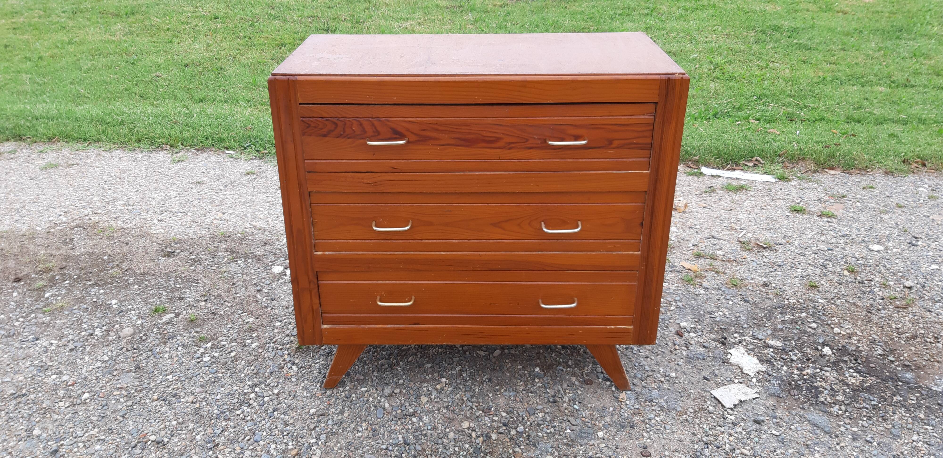 Vintage chest of drawers of the 50s in wood