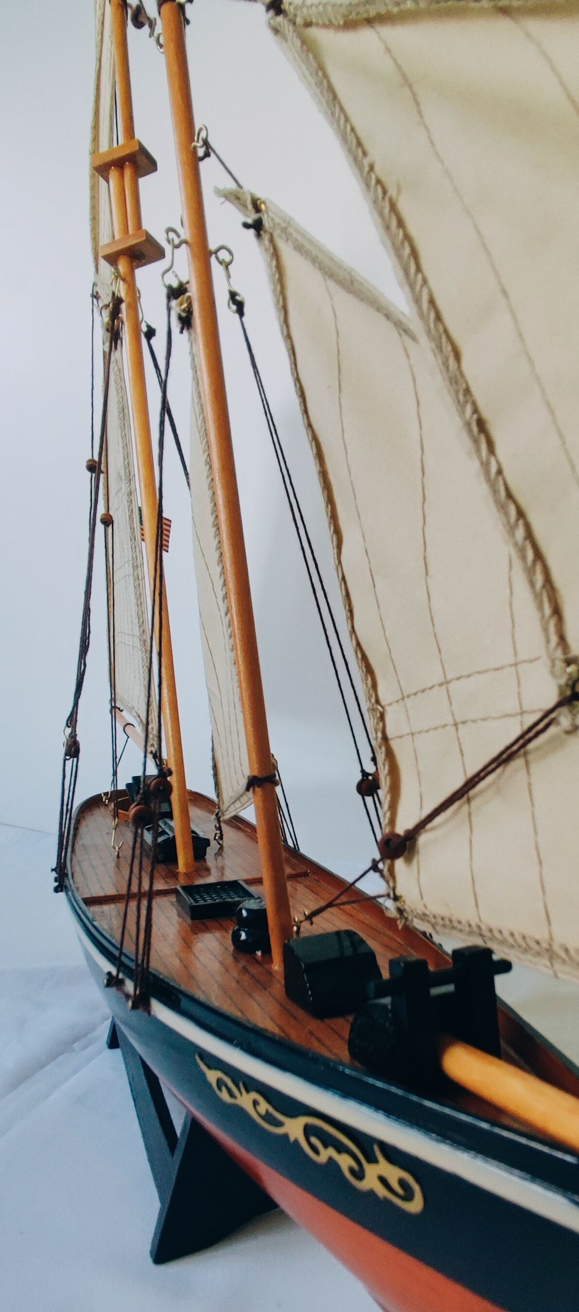 Model of nautical sailboat America 1851