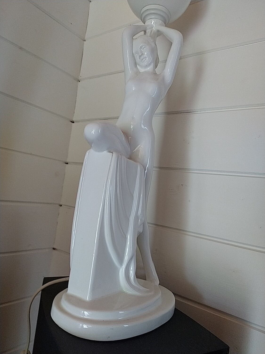 1970s lamp. Nude Art Deco style. 67cm.