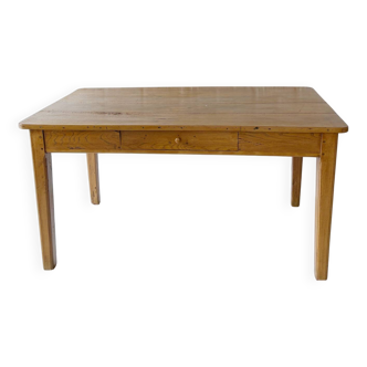 Table en bois avec tiroir