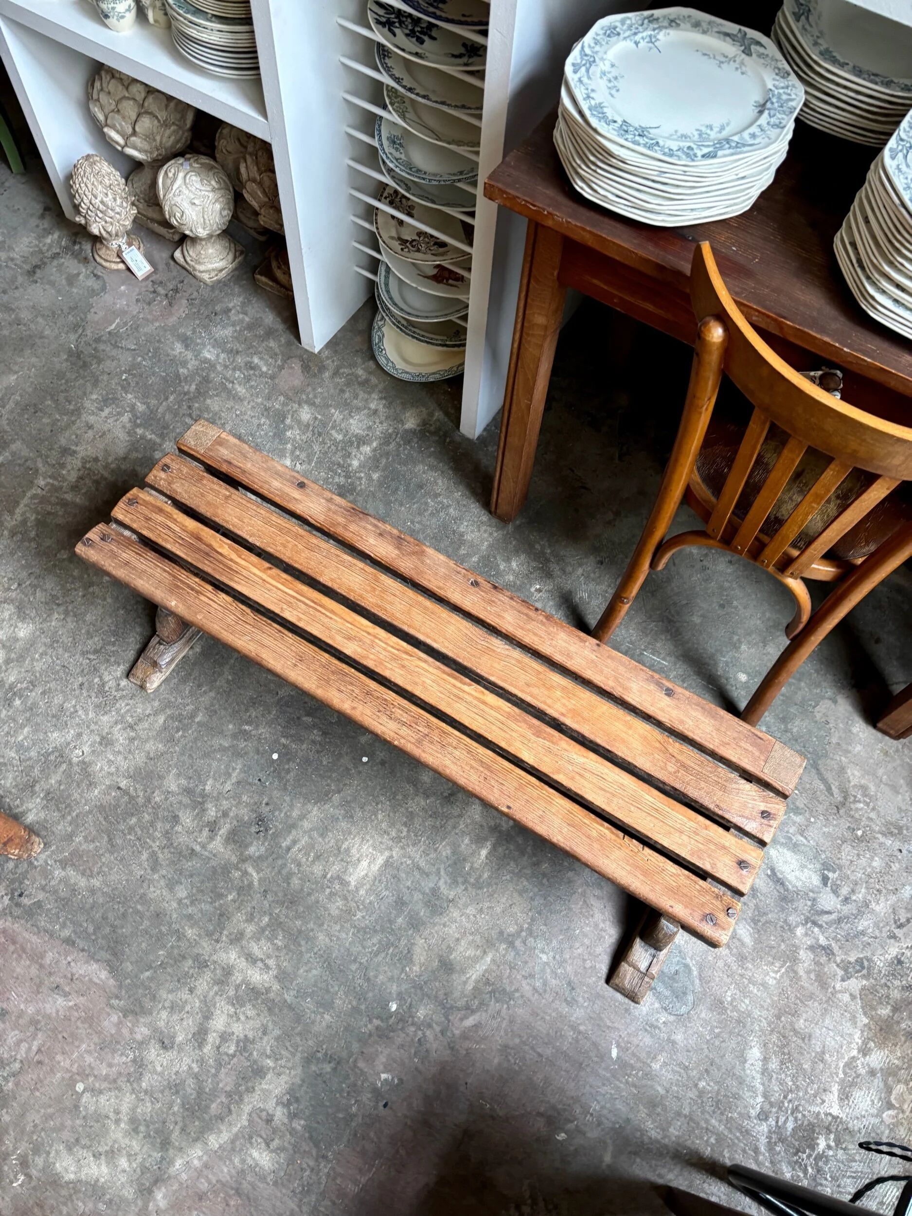 Wooden slatted bench ☐ 97 x 40 cm