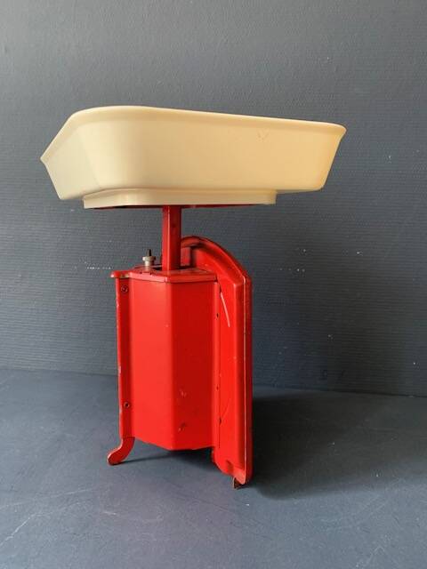 Old English kitchen scale, 7 Lbs, Royal, 1940, United Kingdom