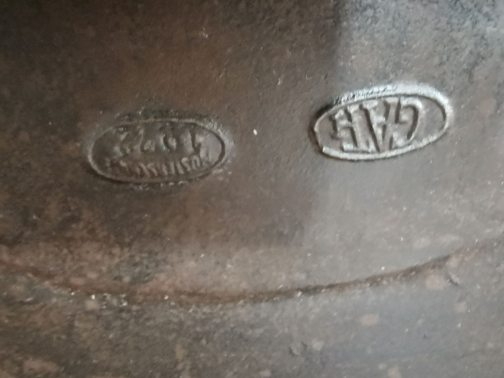 Art Nouveau cast iron Gath's Antique Sellette/Desserte