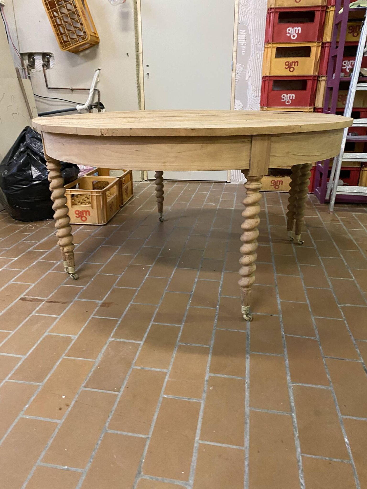 Table ronde en chêne
