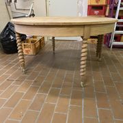 Table ronde en chêne