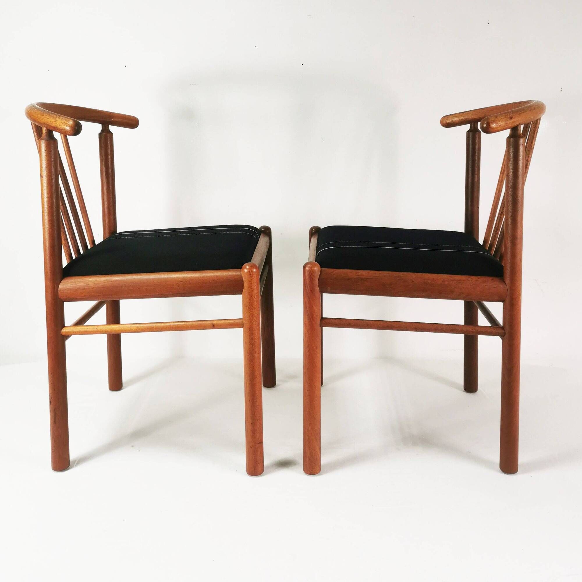 Ensemble de 6 chaises en teck, style Mid-Century, Danemark, années 1970.