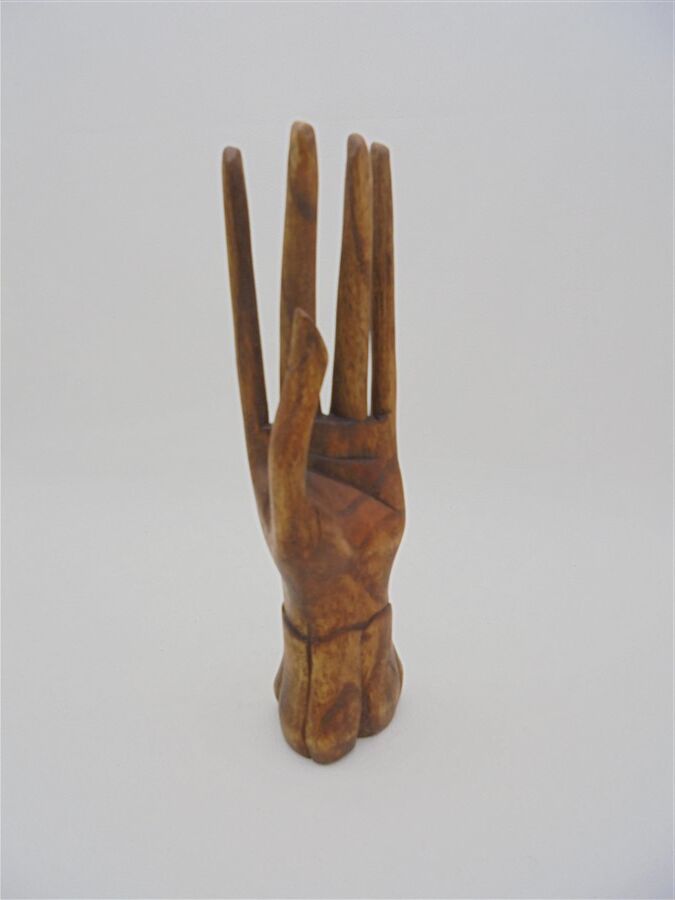 Baguier main en bois