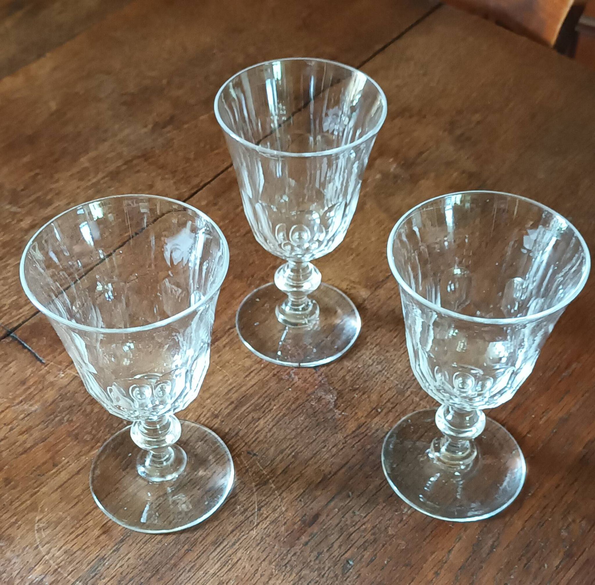 3 verres en cristal