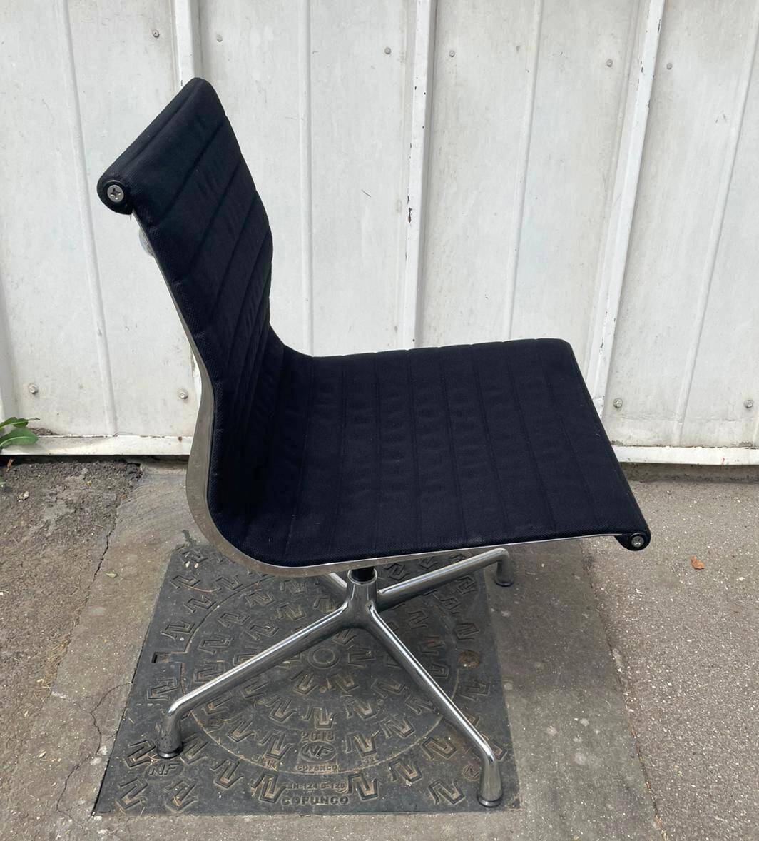 EA106 office chair, Eames