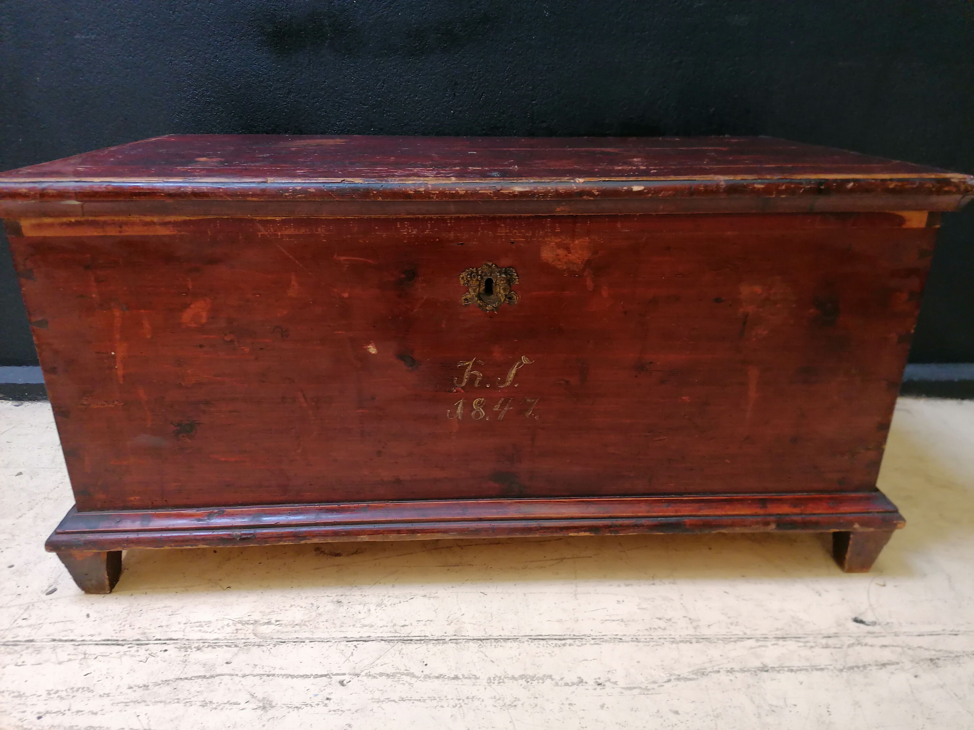 Large vintage chest old wooden trunk
