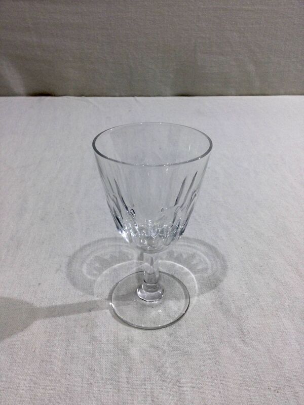 Baccarat – 12 verres à vin rouge En Cristal De Baccarat Modèle Casino