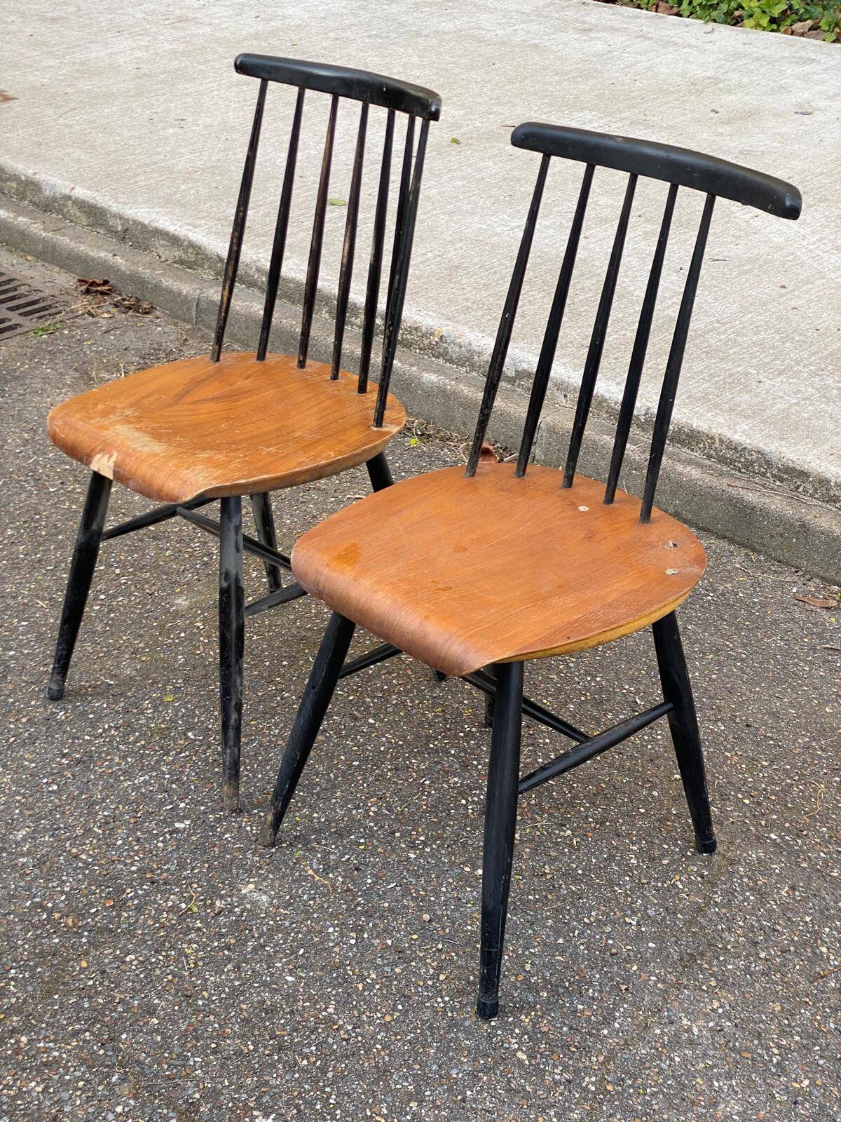 2 Scandinavian Fannett chairs by Ilmari Tapiovaara 1960
