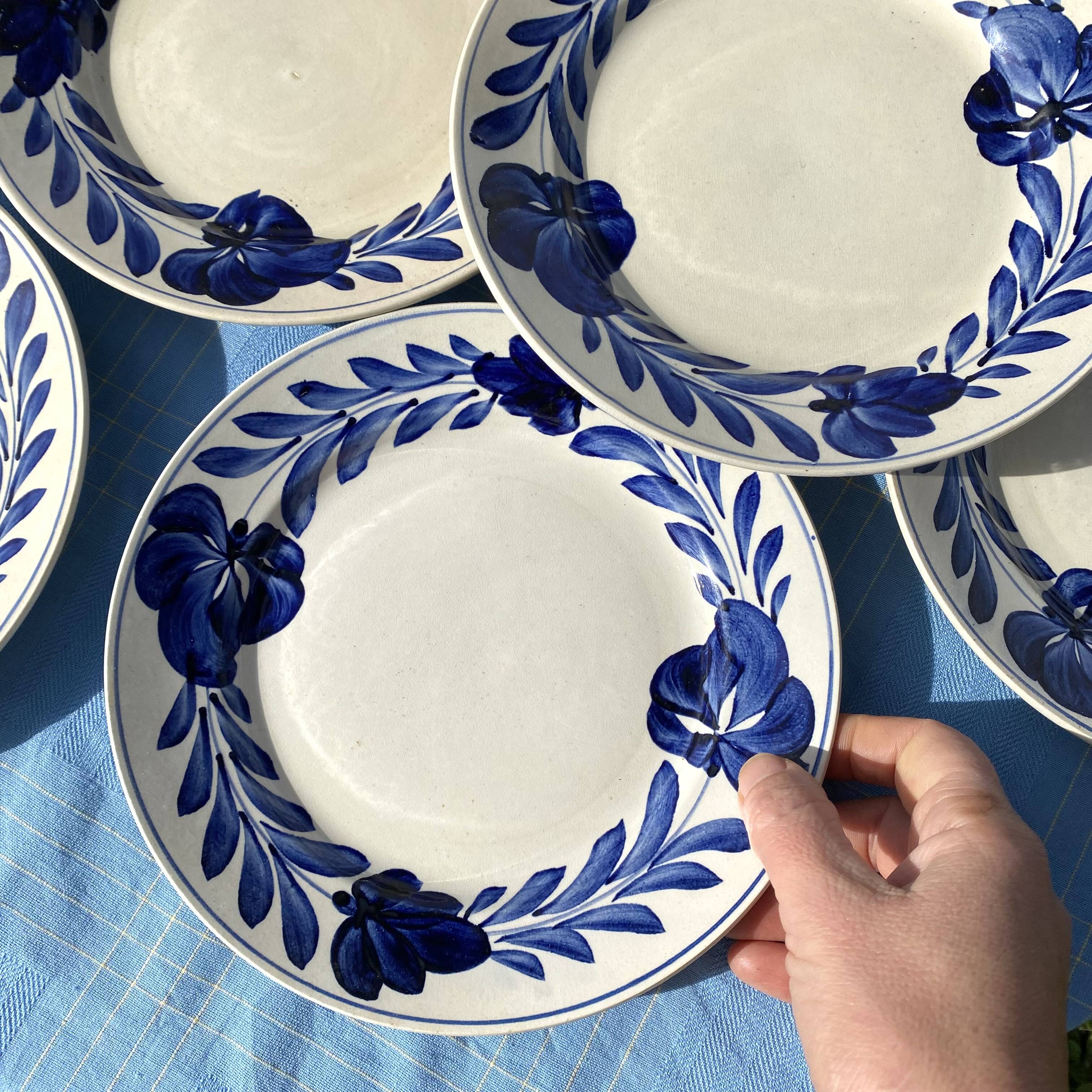 Lunéville blue flower dinner plates