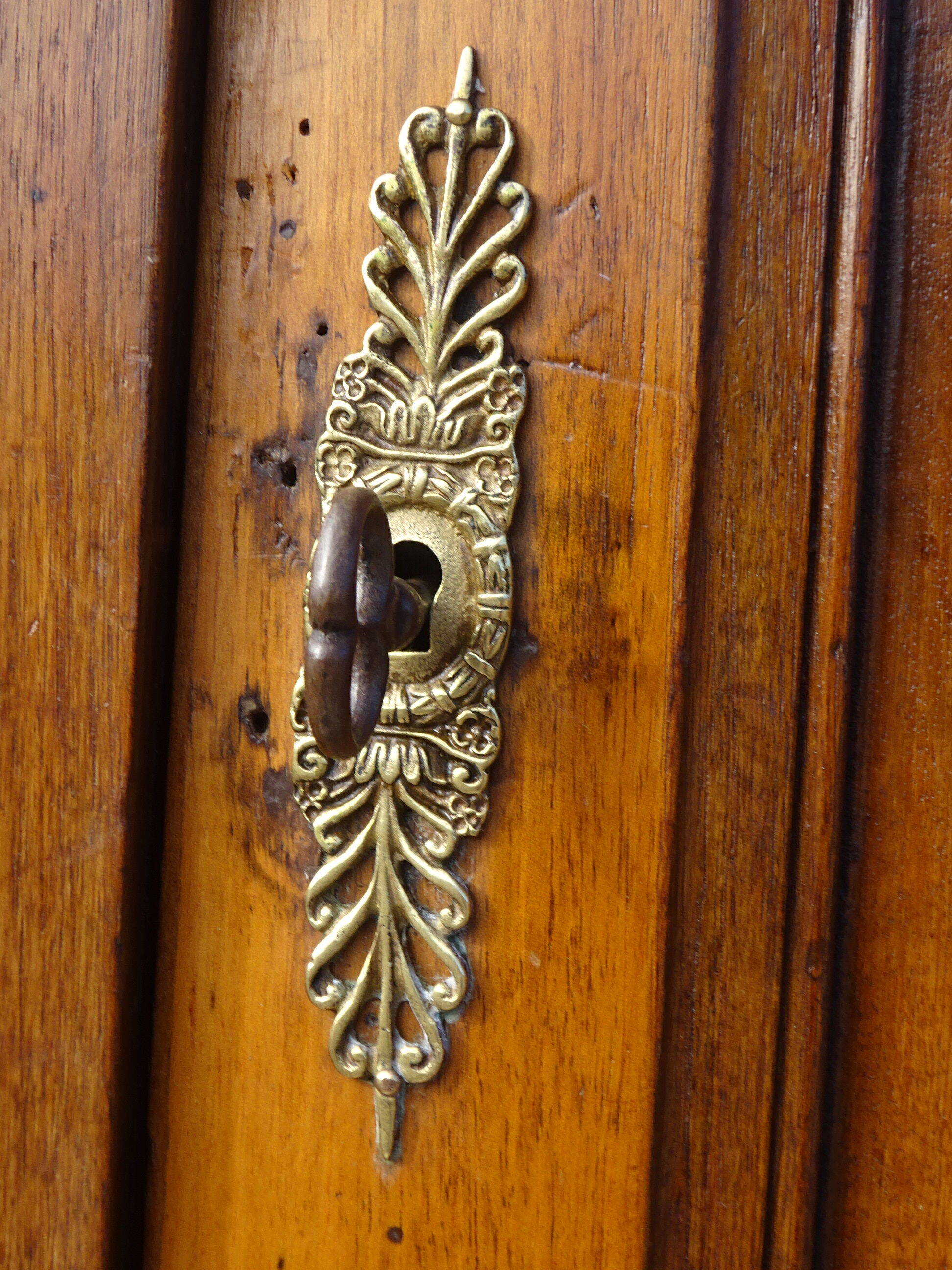 Empire jam maker in solid walnut