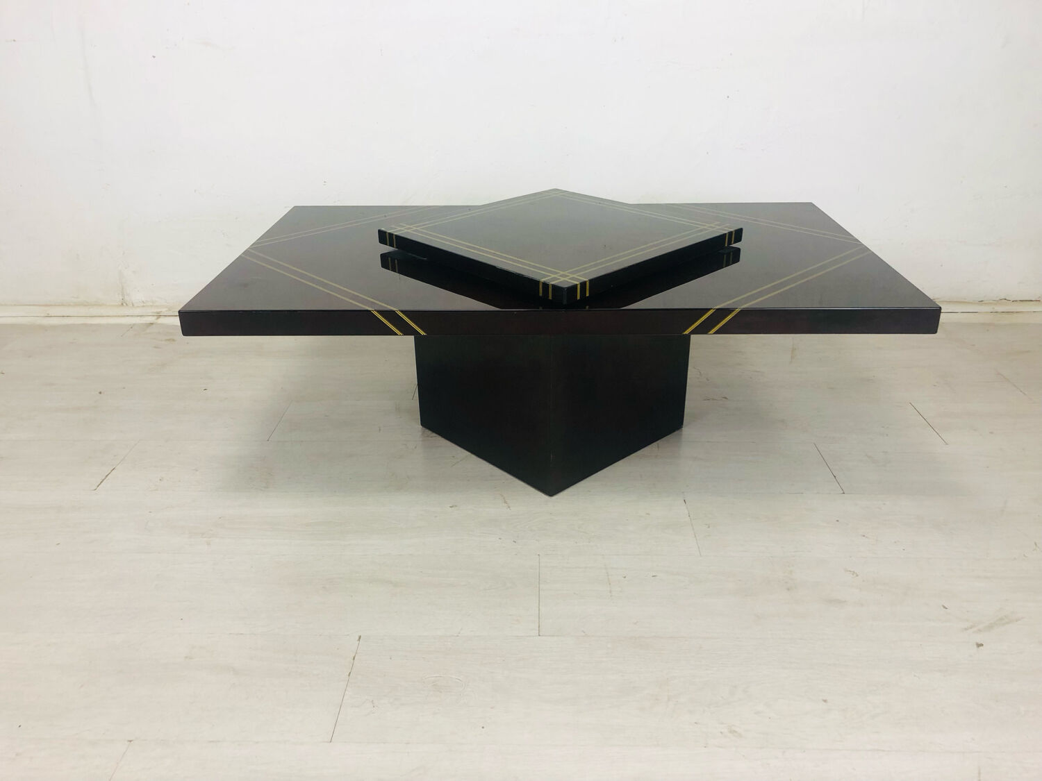 Coffee table 70/80
