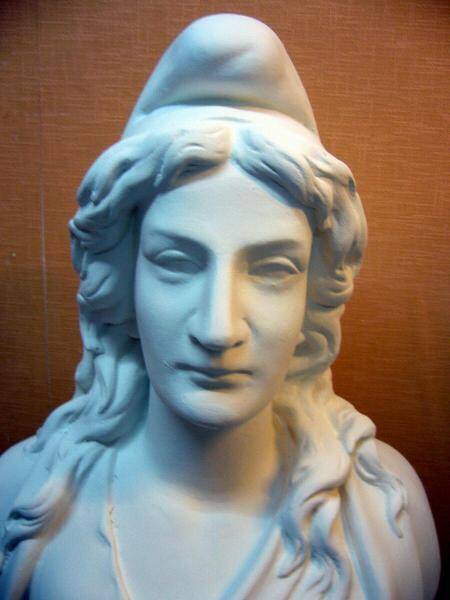 Large bust marianne (reinforced plaster) h76cm