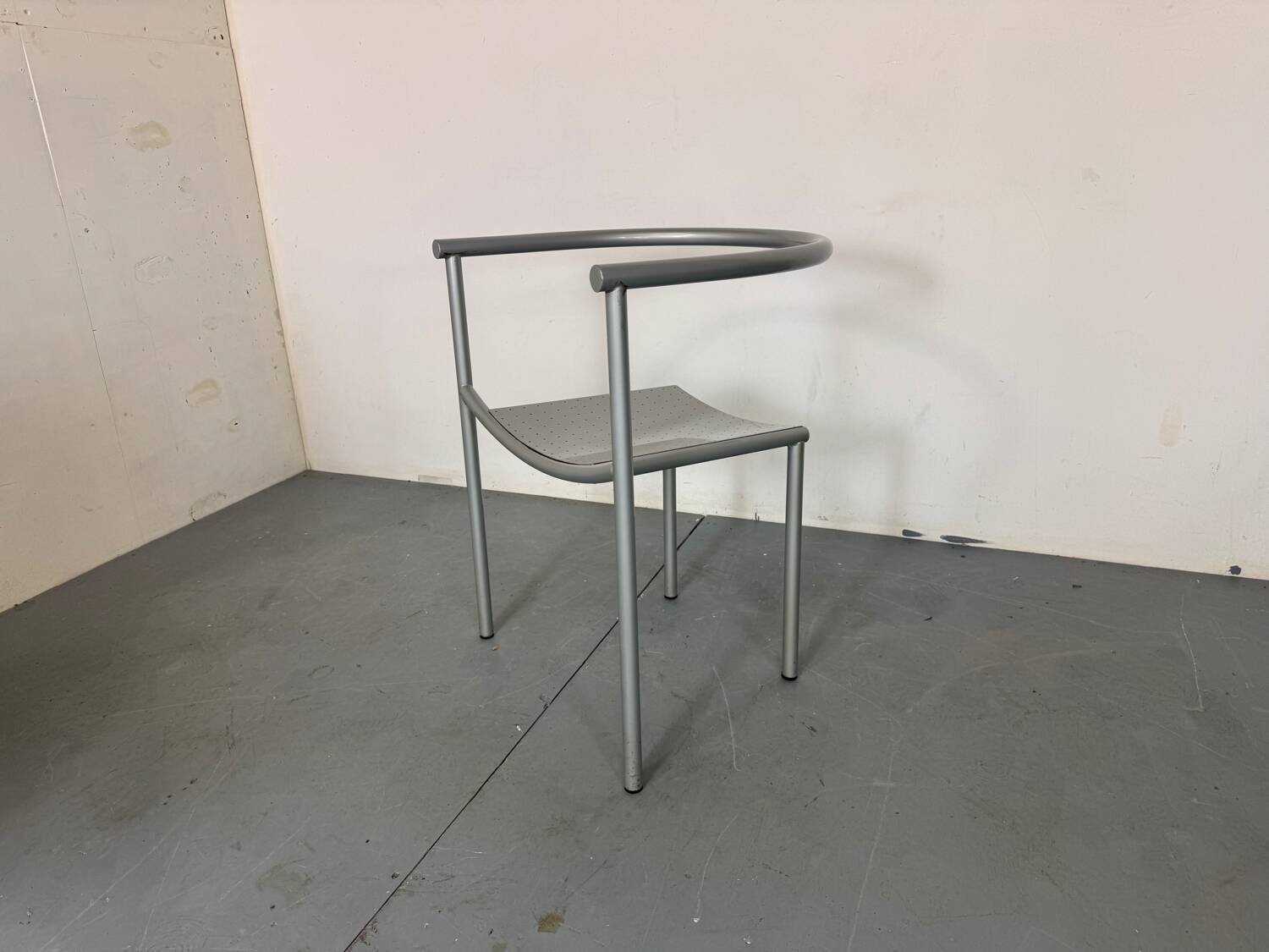 Tubular Memphis style 1st edition Von Vogelsang armchair by Philippe Starck