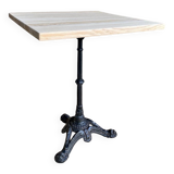 Bistro table in wood and cast iron