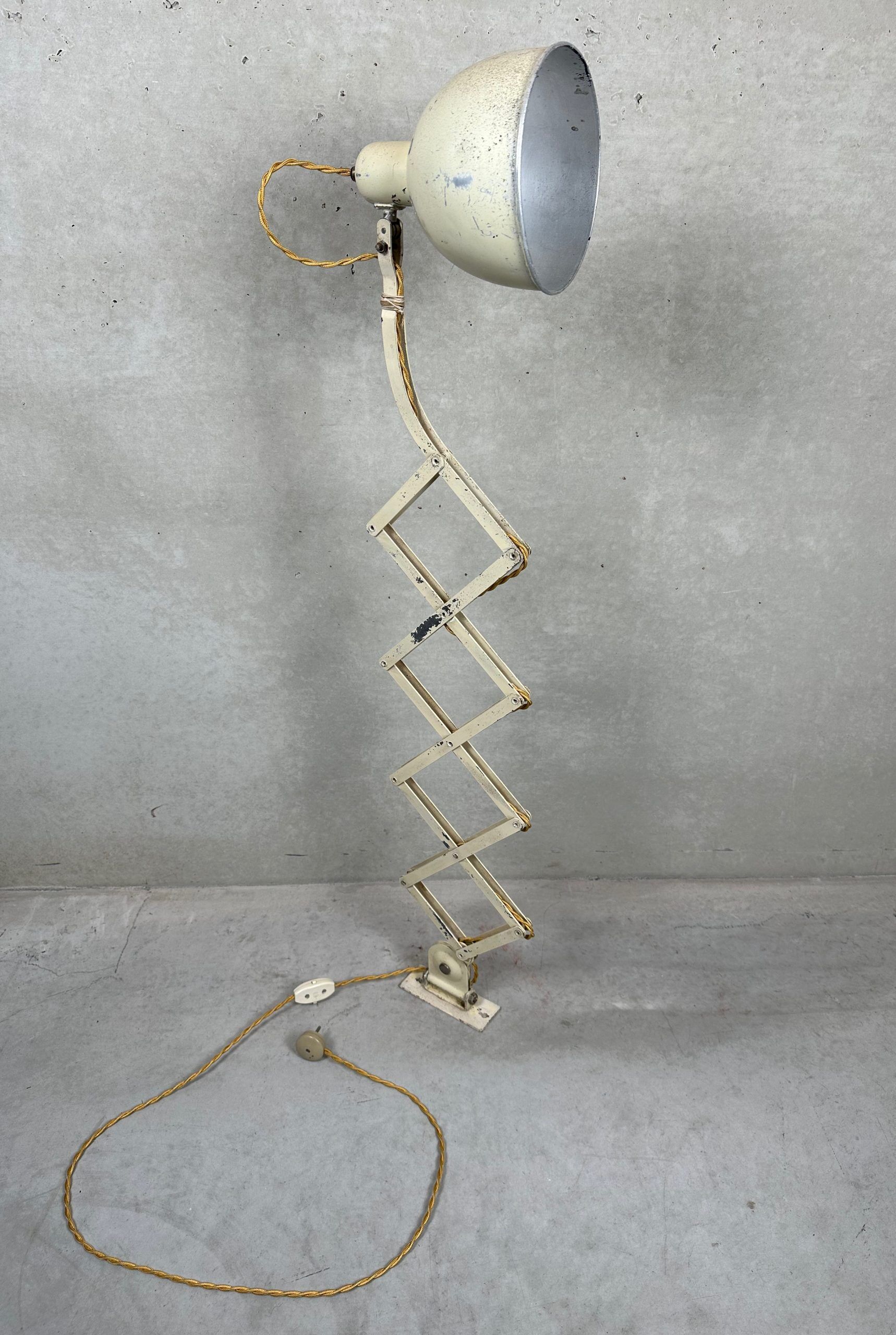 Belmag industrial scissor lamp