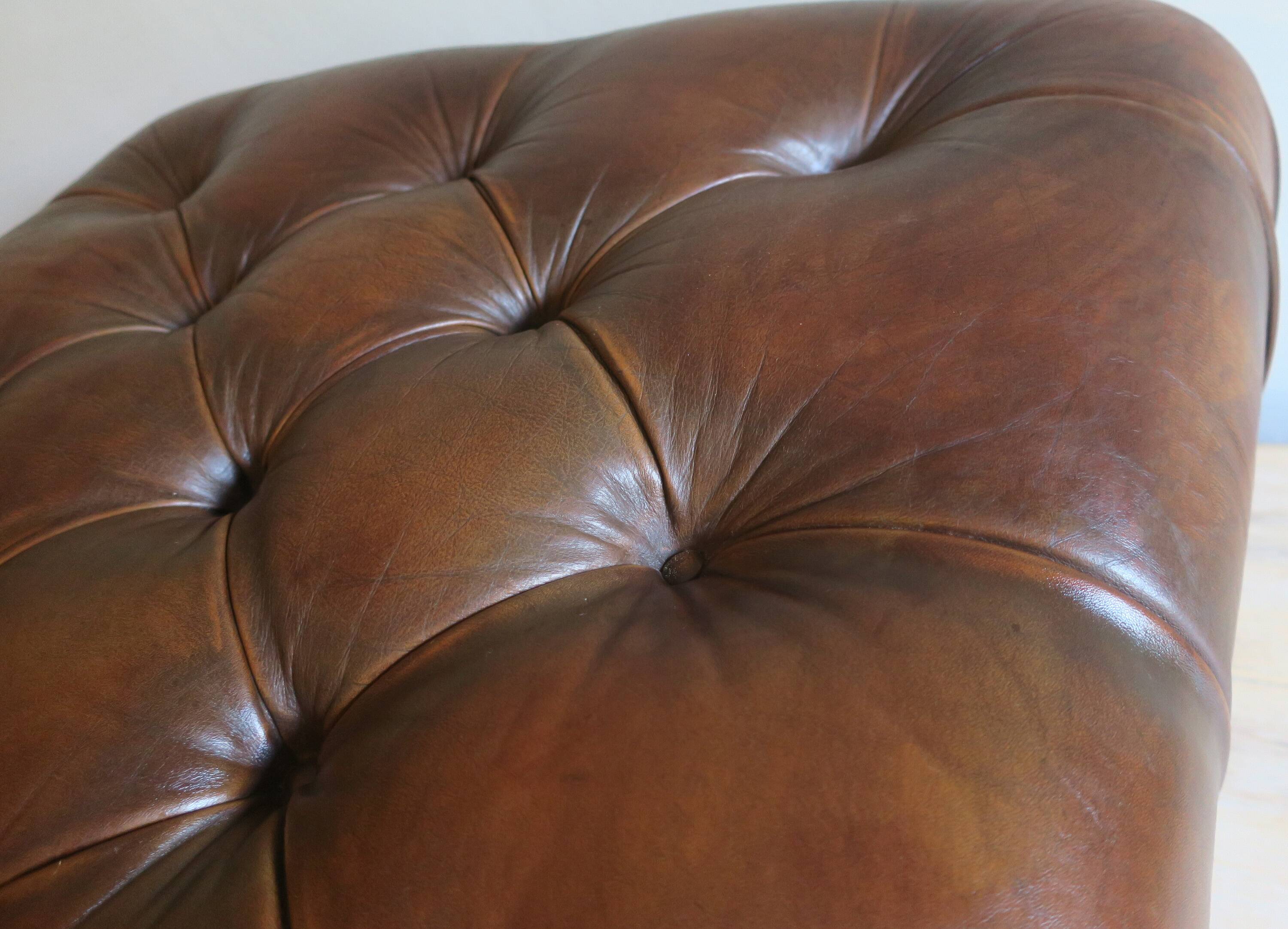 Chesterfield brown tufted leather pouffe ottoman
