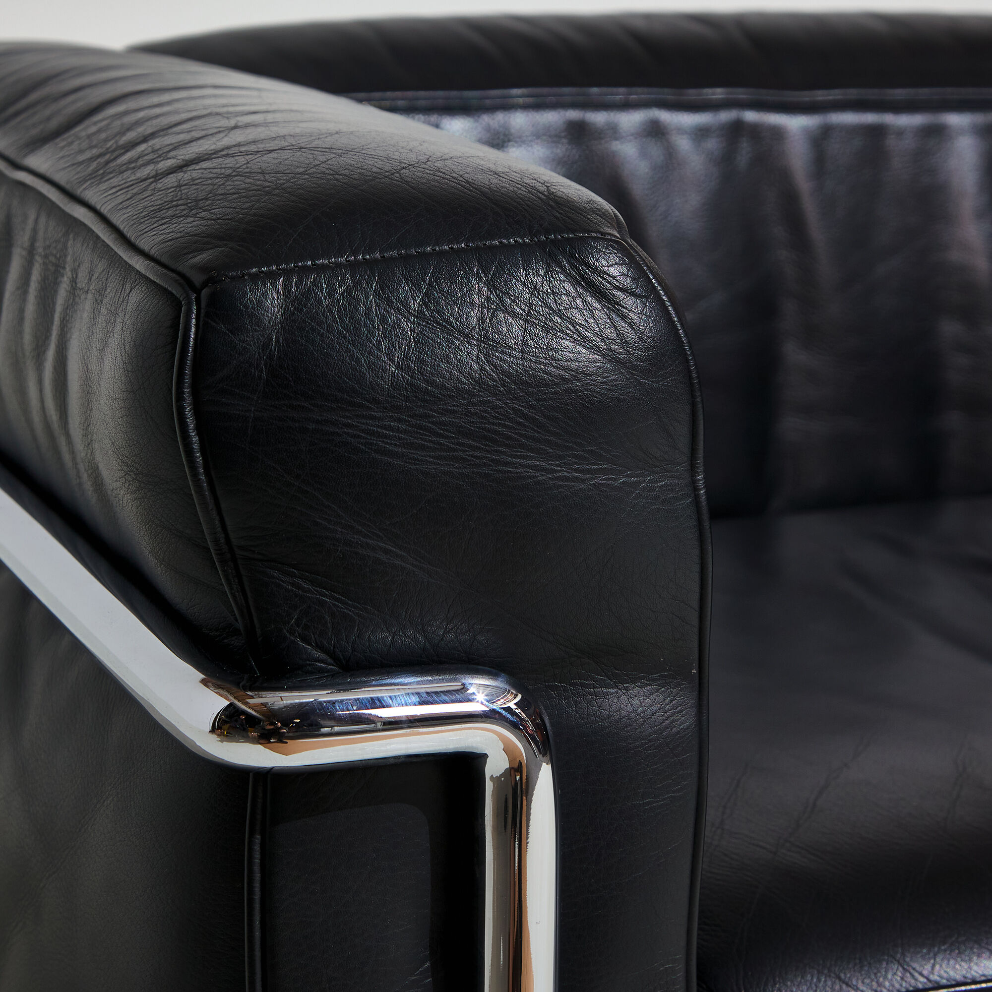 Fauteuil en cuir LC3 de Le Corbusier pour Cassina