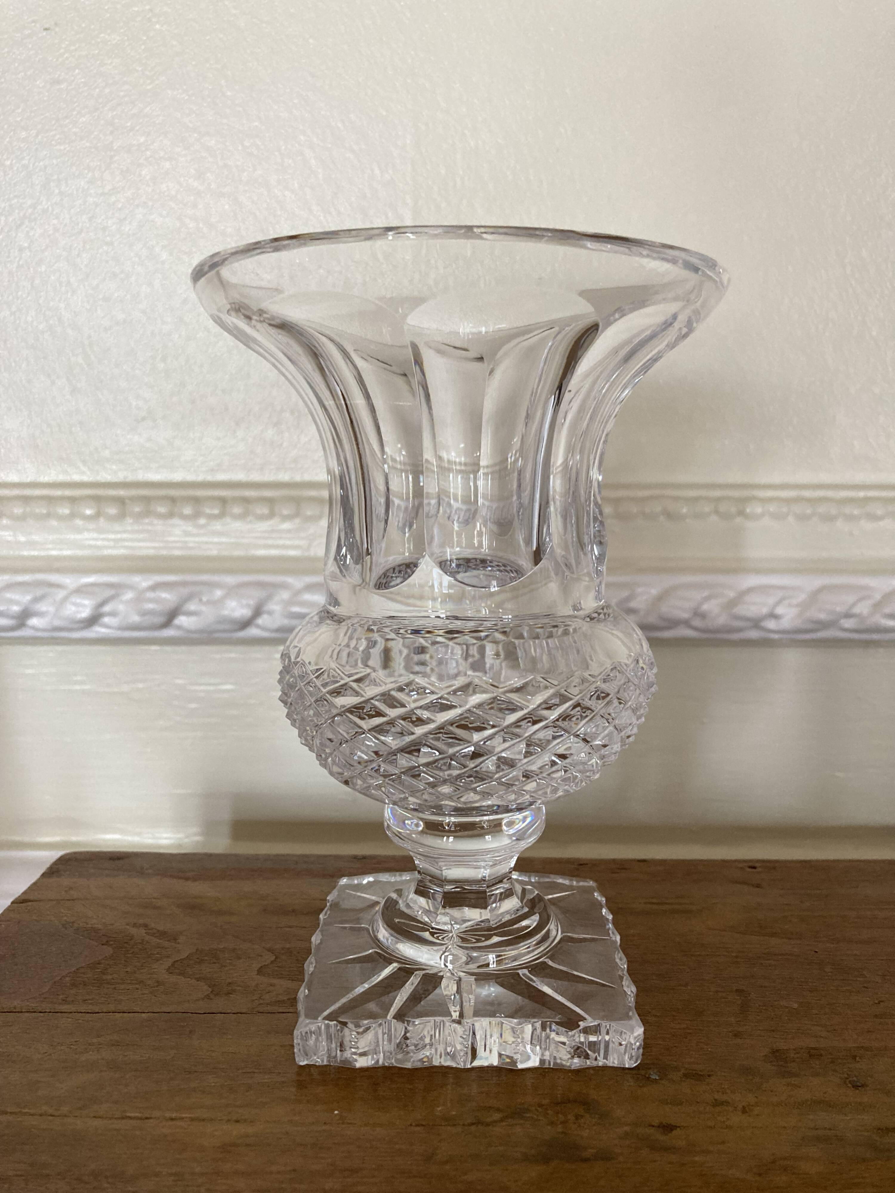 Medici vase in cut crystal, Versailles model