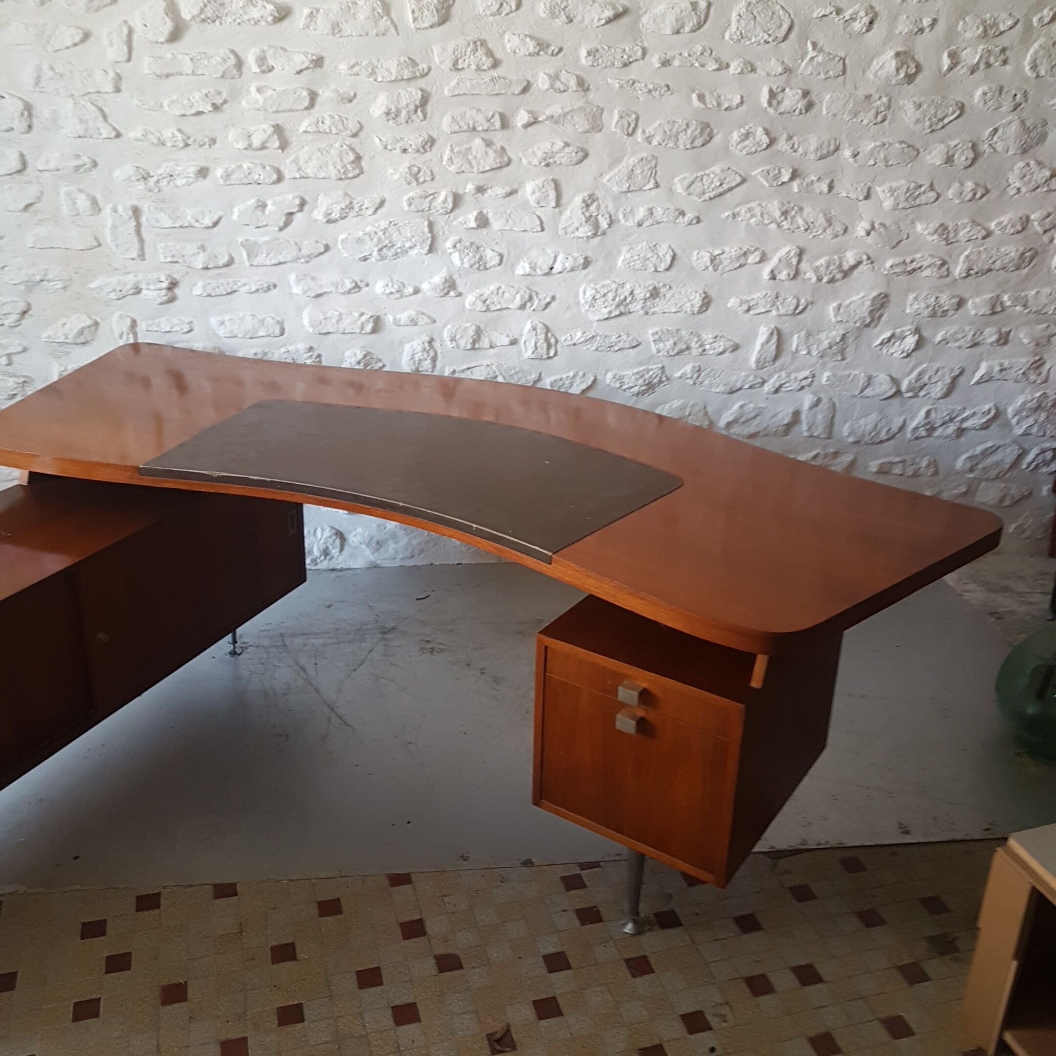 Presidential vintage office