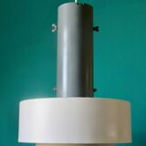 Grande suspension industrielle en métal laqué antracite et blanc. Danemark 1960
