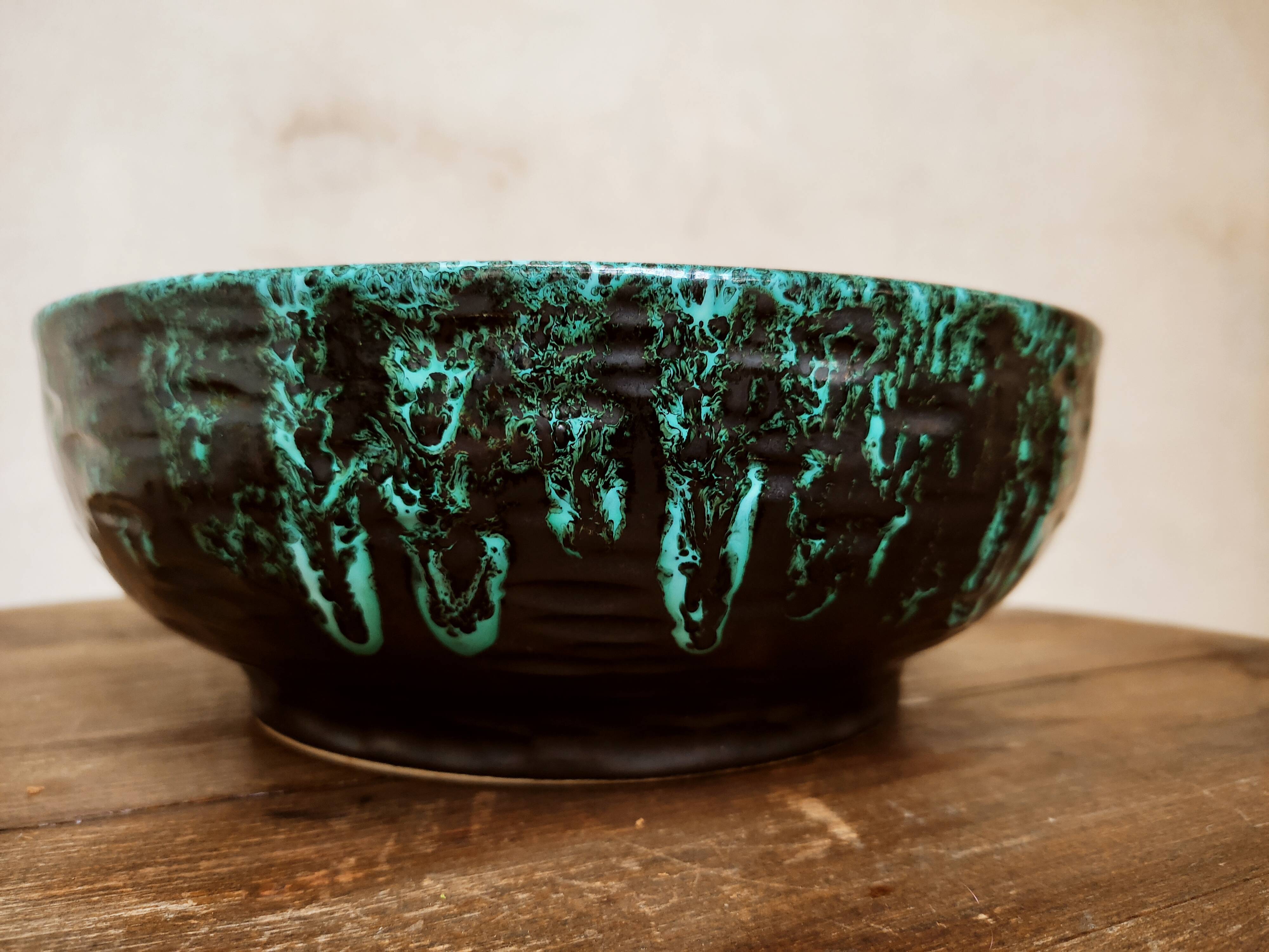Ceramic bowl