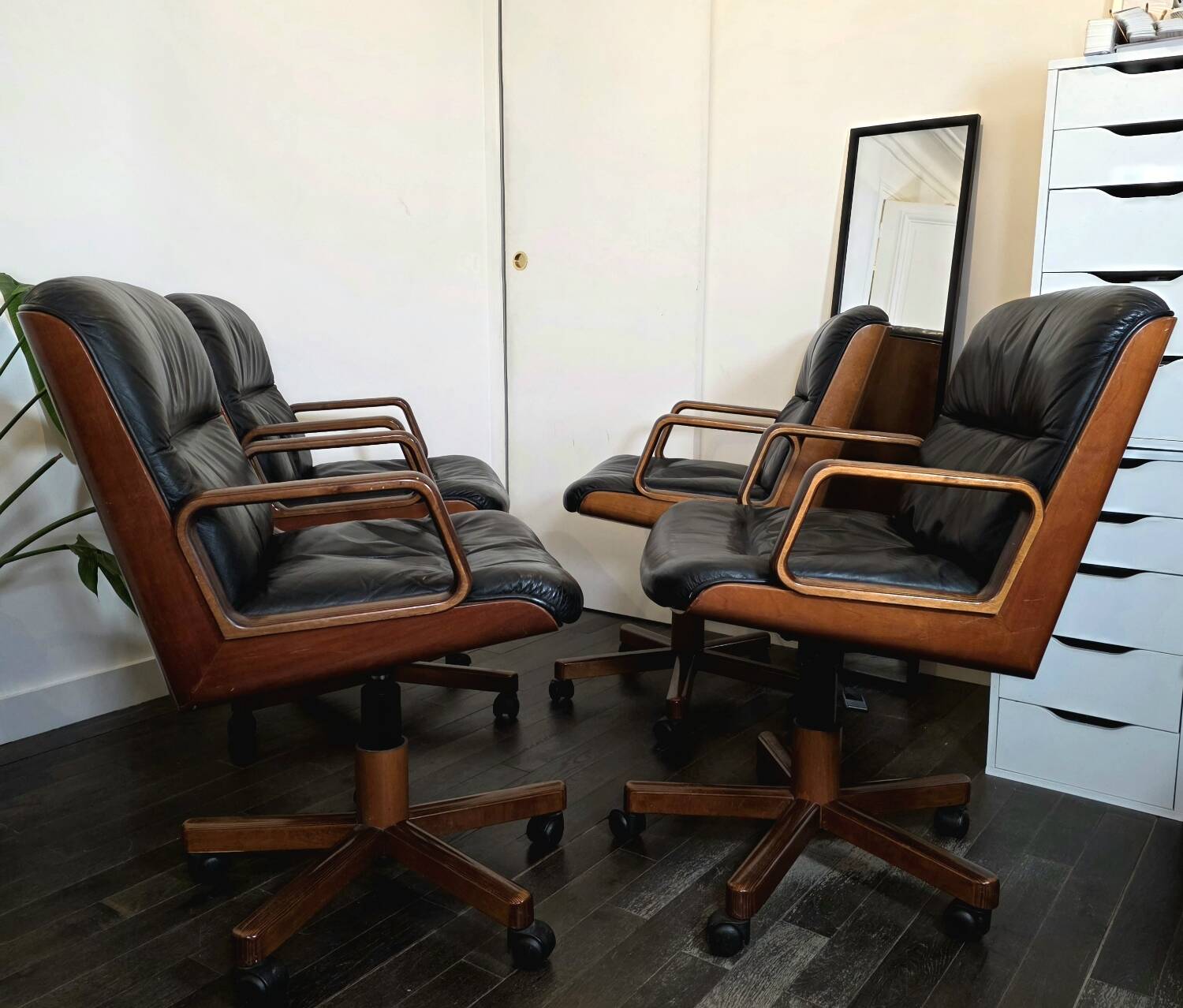 Kiruna executive chair by Luigi Vaghi (1975) – Black leather and tec